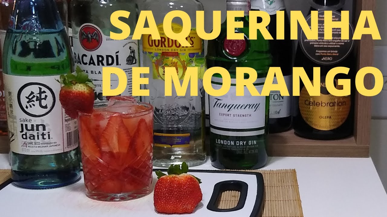 Drink de sake com morango